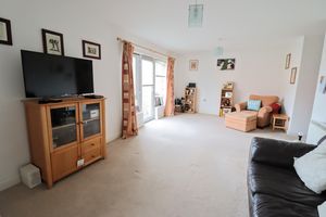 Lounge/Diner- click for photo gallery